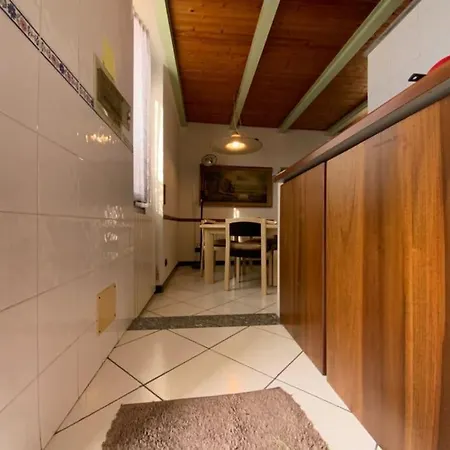L' Aquilone Apartment *