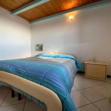 L' Aquilone Apartment *